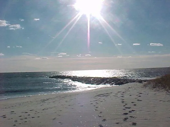 (undisclosed Address), Long Beach, NY 11561