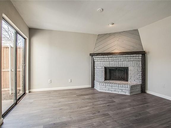 4th image of 333 Melrose Dr APT 30B