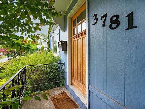 2nd image of 3781 Kincaid St