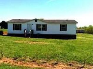 3940 Doe Ct, Lenoir, NC 28645