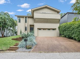 608 Harpeth Trace Dr, Nashville, TN 37221