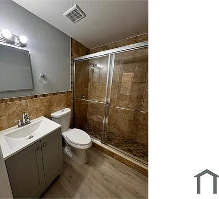 141 W 6th St #C — Photo 12