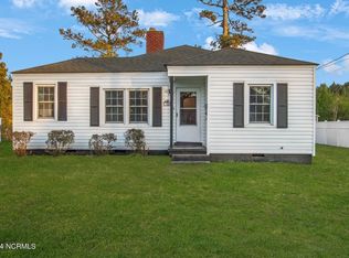 120 Stratford Rd, Jacksonville, NC 28540