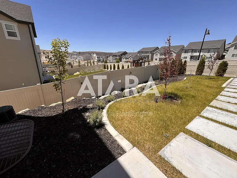 909 Sagehill Dr — Photo 52