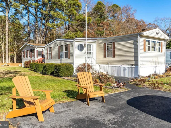 36055 Blackstone Dr, Ocean View, DE 19970