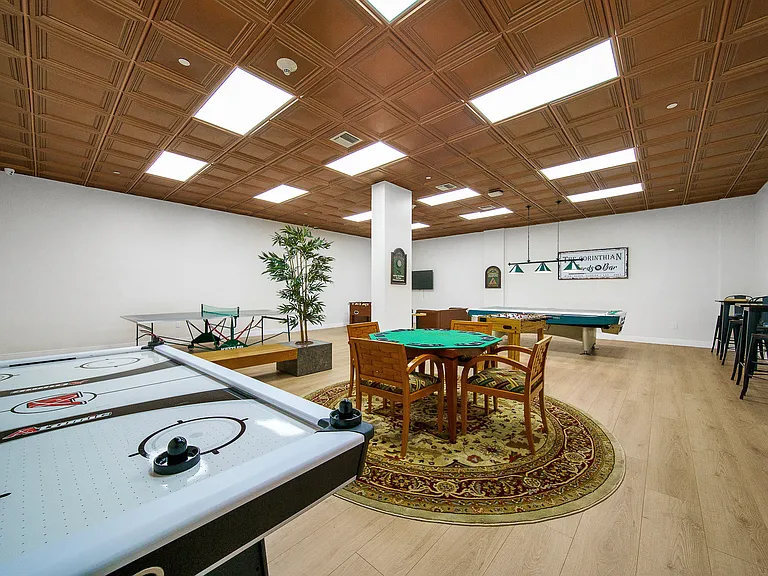 5825 Collins Ave #10G — Photo 25