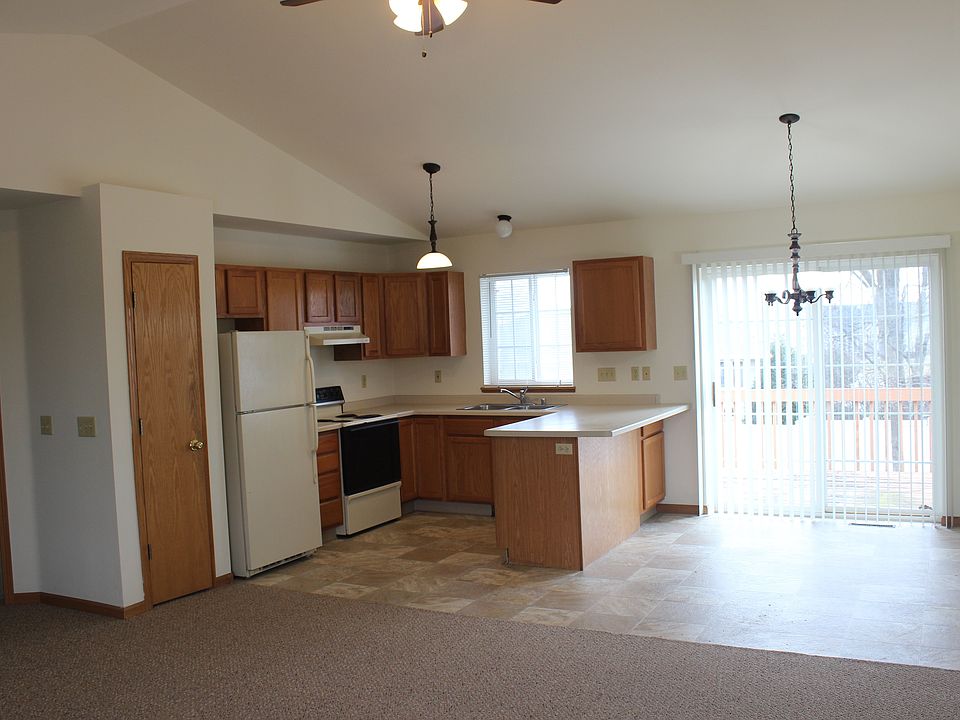 2nd image of 4516 Tanglewood Dr