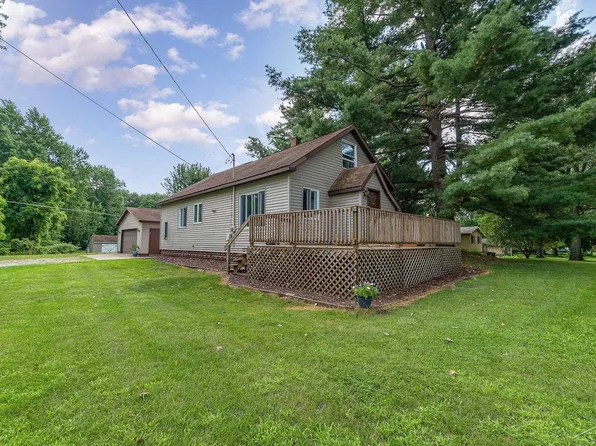 403 W Spruce St, Saint Charles, MI 48655