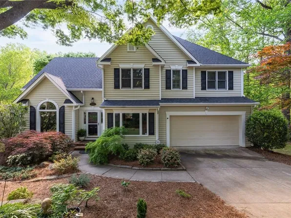 3503 Turnberry Ln, Greensboro, NC 27410