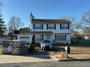 1182 Anthony Ct, Lakewood, NJ 08701