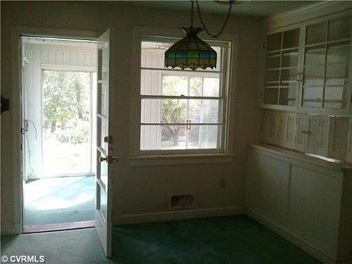 3rd image of 3339 Grandview Dr