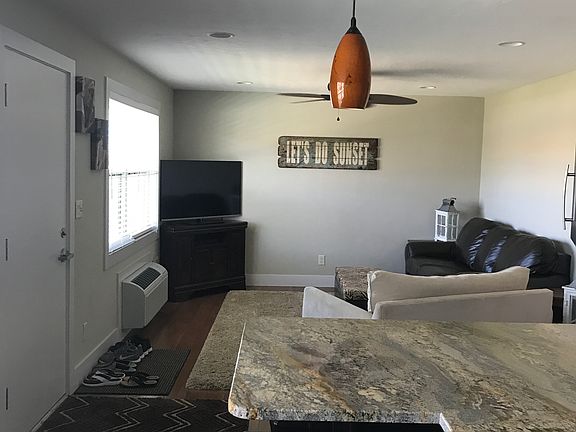 2nd image of 850 Palm St APT D11