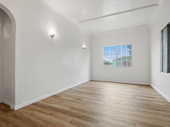 3rd image of 6215 S Harvard Blvd #6215