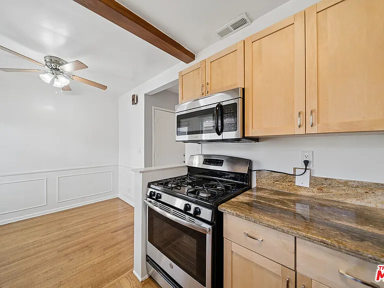 5303 Vantage Ave #1/2 — Photo 8