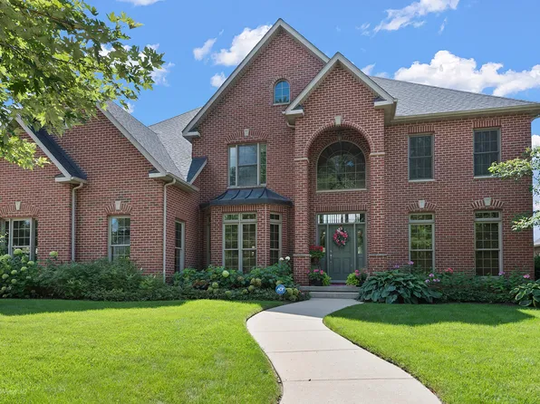 413 Edgewater Dr, Morris, IL 60450
