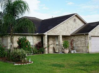 3224 111th St N, Texas City, TX 77591