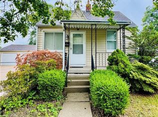 5609 Camberley Dr, Toledo, OH 43615