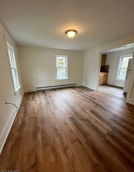 36 Linden Ave #B — Photo 4