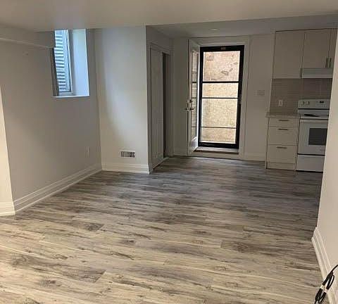 3rd image of 26 Doric St