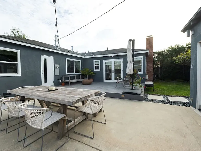 Lindblade St — Photo 99