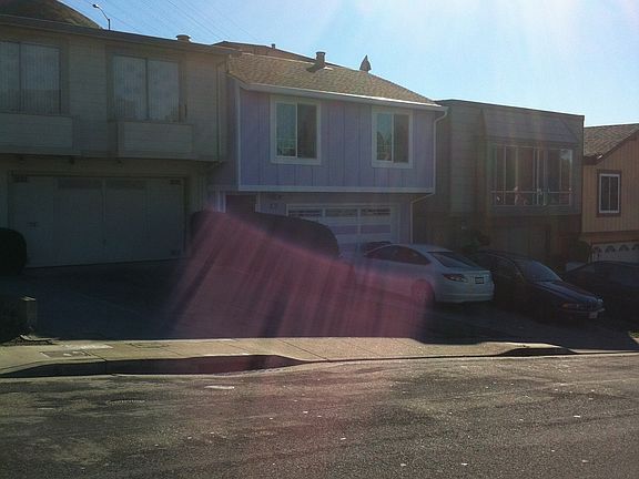 4th image of 156 N Spruce Ave