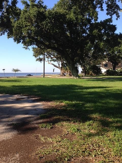 1st image of 858 E Beach Blvd