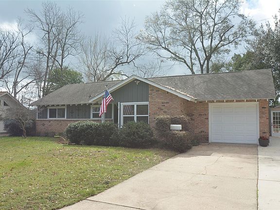 2nd image of 4015 Gardendale Dr