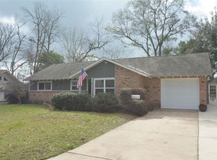 4015 Gardendale Dr, Houston, TX 77092