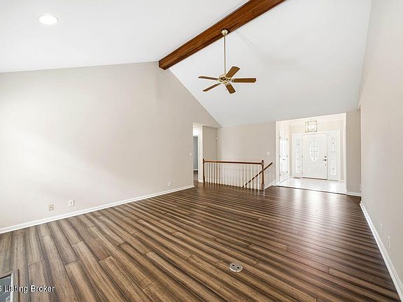 4th image of 13502 Squire Springs Ct