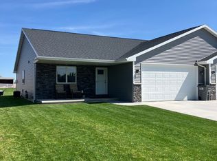 2394 Jacobsen Rd, Neenah, WI 54956
