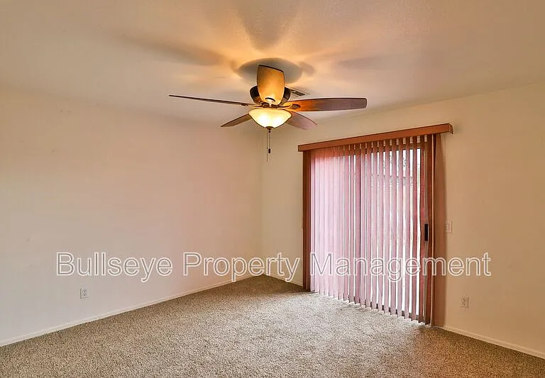 1697 N La Fresa Dr — Photo 14