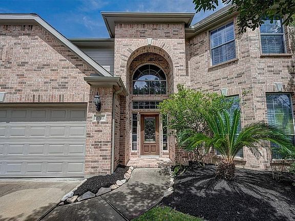 2nd image of 2703 Marble Brook Ln