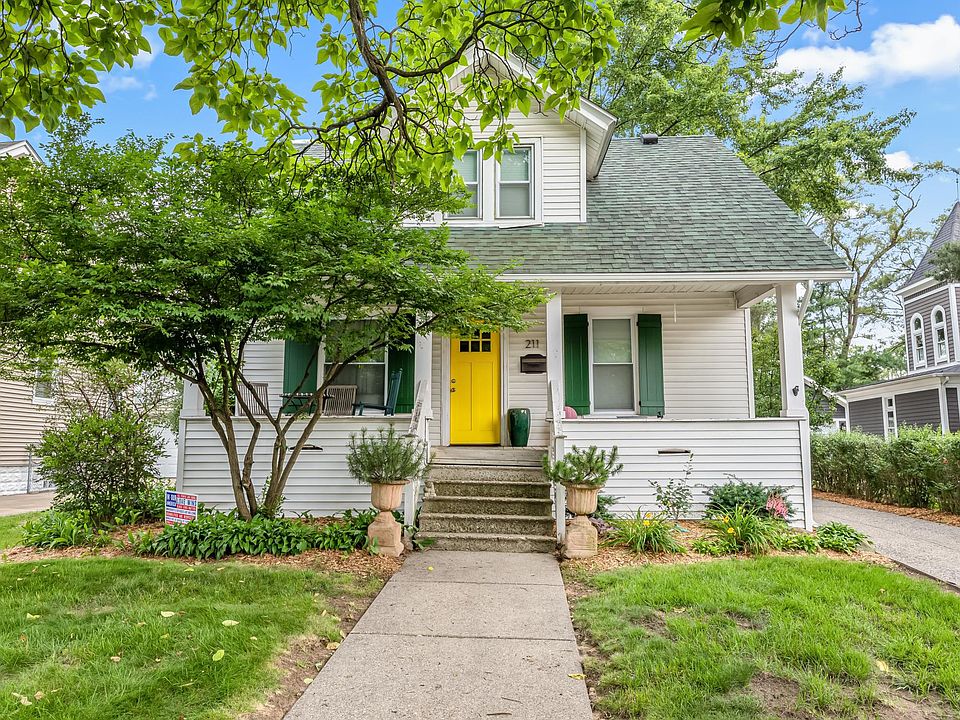 211 Catalpa Dr, photo 20