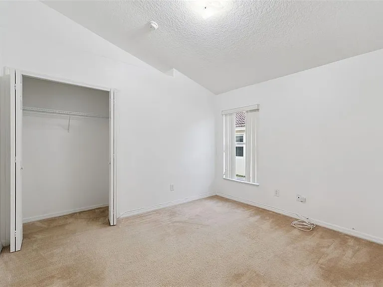 1346 Solana Cir — Photo 10