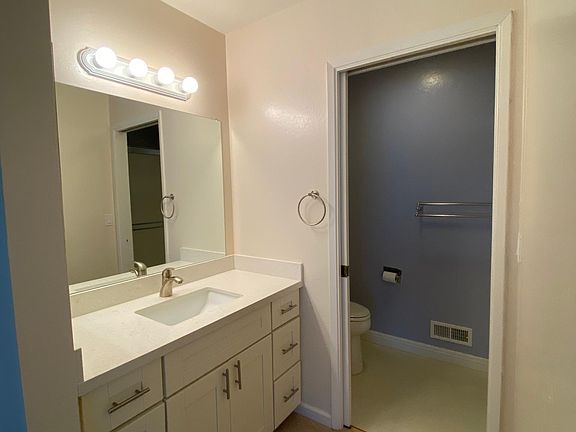 5th image of 1458 Woodgrove Sq