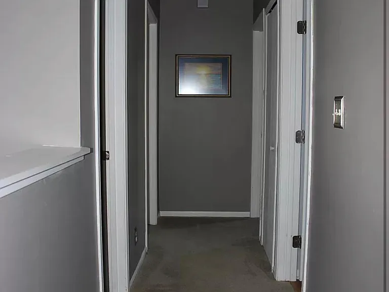 Jeffey Dr — Photo 5