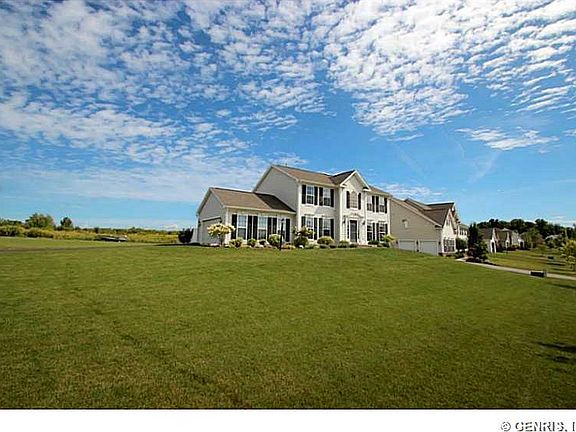 2nd image of 3725 Lacrosse Cir