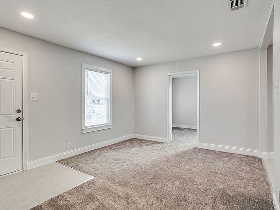 5th image of 2712 NW 34th St