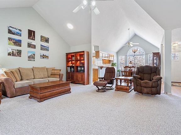 5th image of 28 Lochgilphead Ln