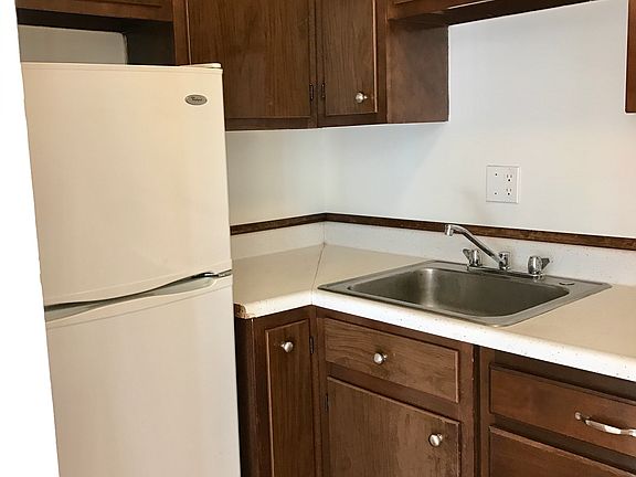 4th image of 470 Dawson Avenue # Fl 3rd