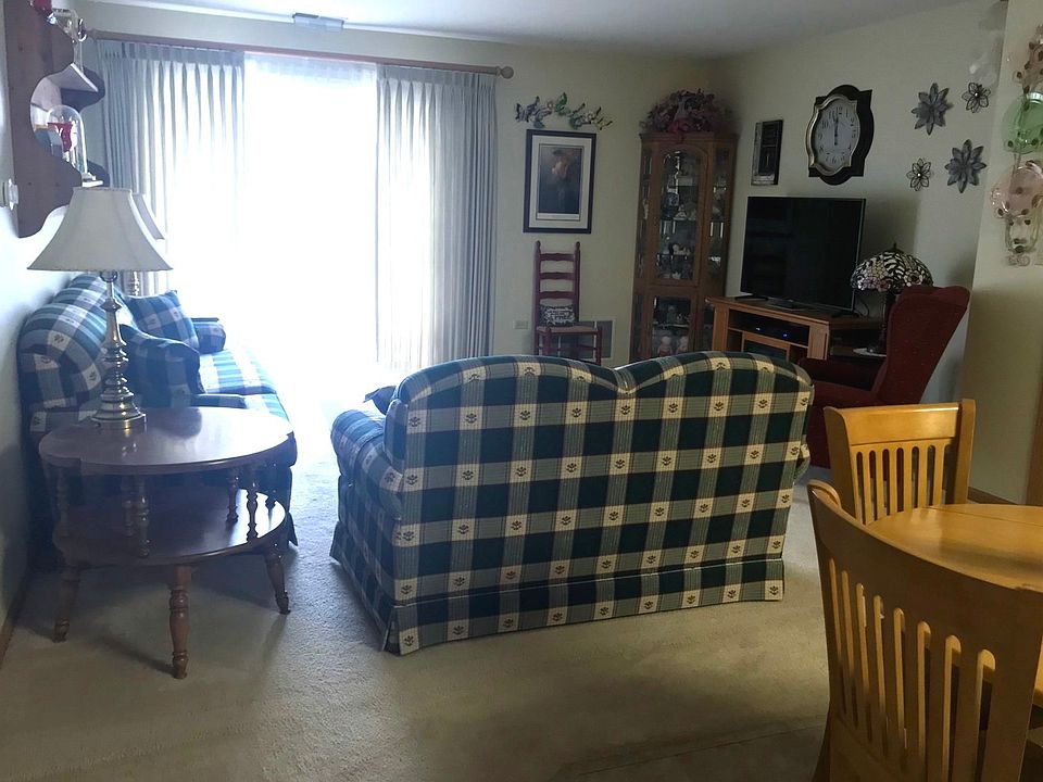 1st image of 605 Barrington Ave APT 334