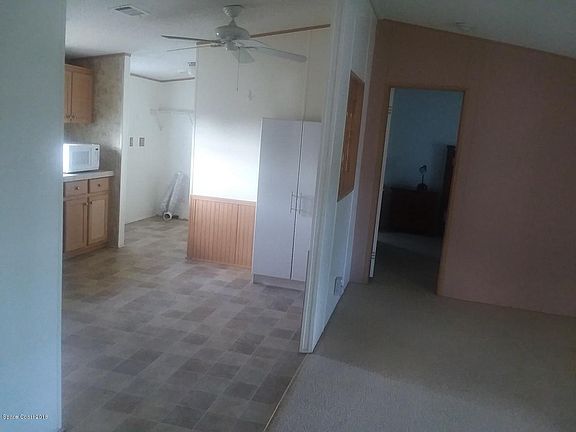 4th image of 746 Canary Dr
