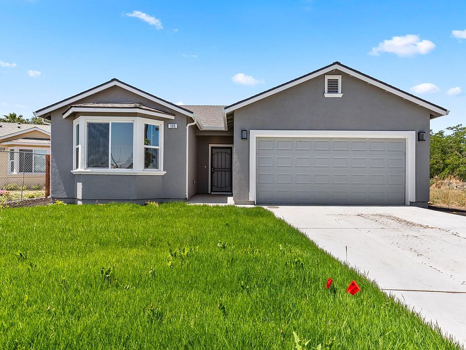 1st image of 135 Visalia Ct