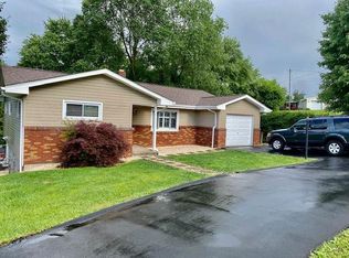 7088 Fairmont Pike Rd, Moundsville, WV 26041