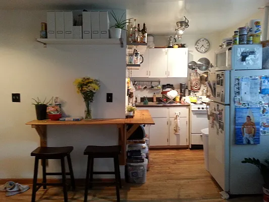 Rented by MCR Realty | media 27