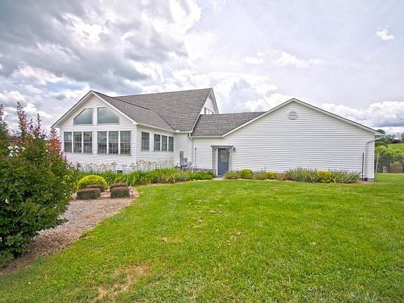 4th image of 5572 Rolling Hills Dr