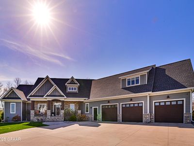 111 Desiree Dr, Grand Forks, ND, 58201