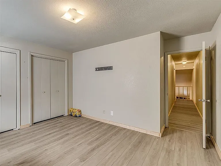 211 E French St #211 — Photo 15