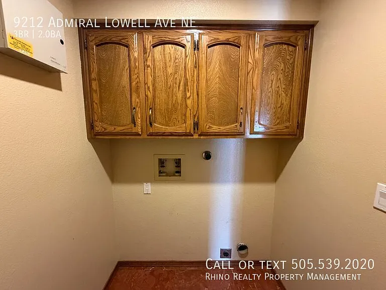 9212 Admiral Lowell Ave NE — Photo 18