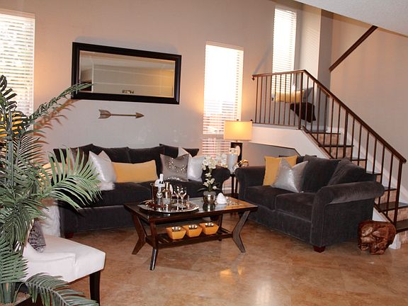 3rd image of 145 Scarlet Oak Cir